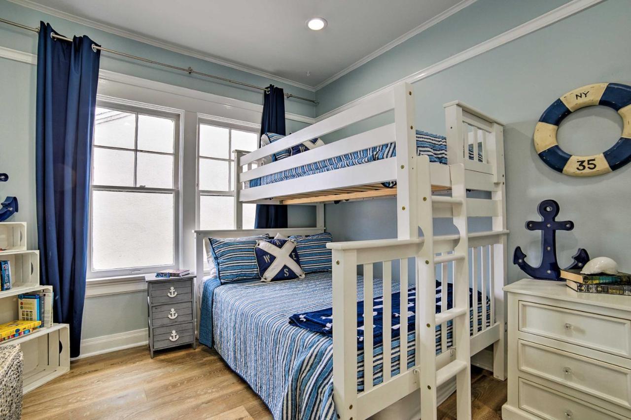 Charming Renovated Avalon Townhome, Walk To Beach! Екстериор снимка