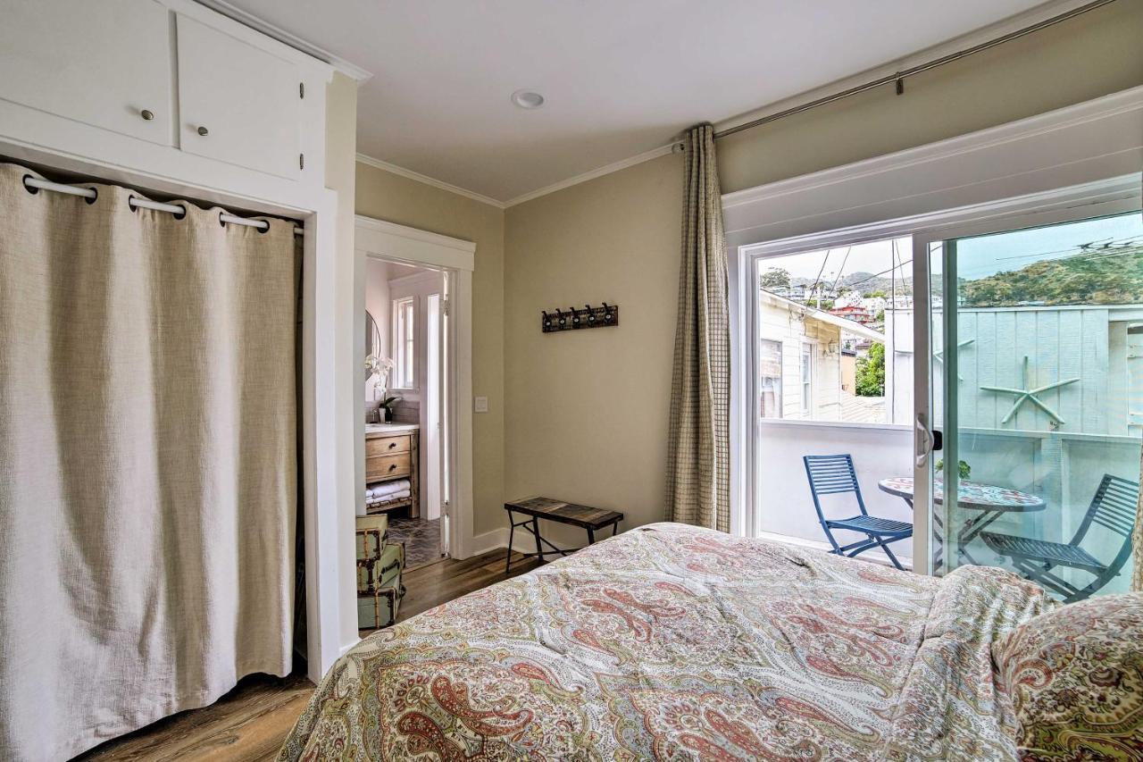 Charming Renovated Avalon Townhome, Walk To Beach! Екстериор снимка